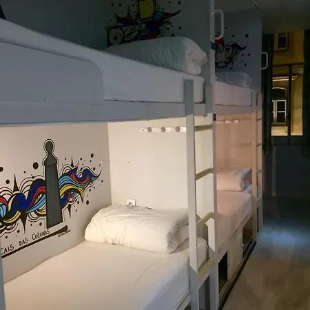 Golden Tram 242 Suites&hostel