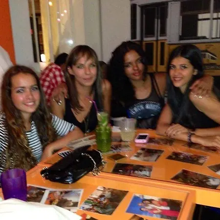 Golden Tram 242 & Hostel Lissabon