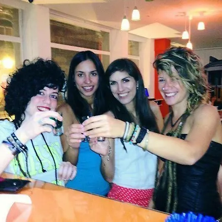 Golden Tram 242 & Lissabon