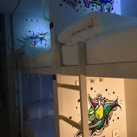 Хостел Golden Tram 242 & Лиссабон