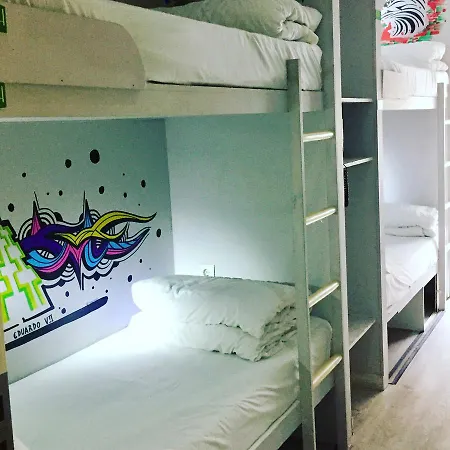Auberge de jeunesse Golden Tram 242 &