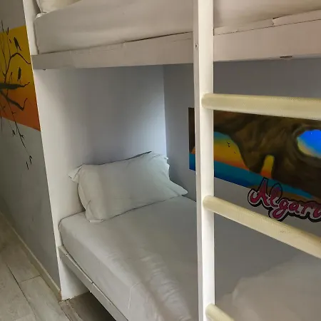 Hostel Golden Tram 242 & Lisboa