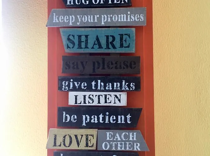 Golden Tram 242 & * Lizbona